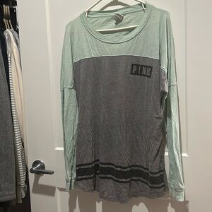 Victoria’s Secret shirt 💞